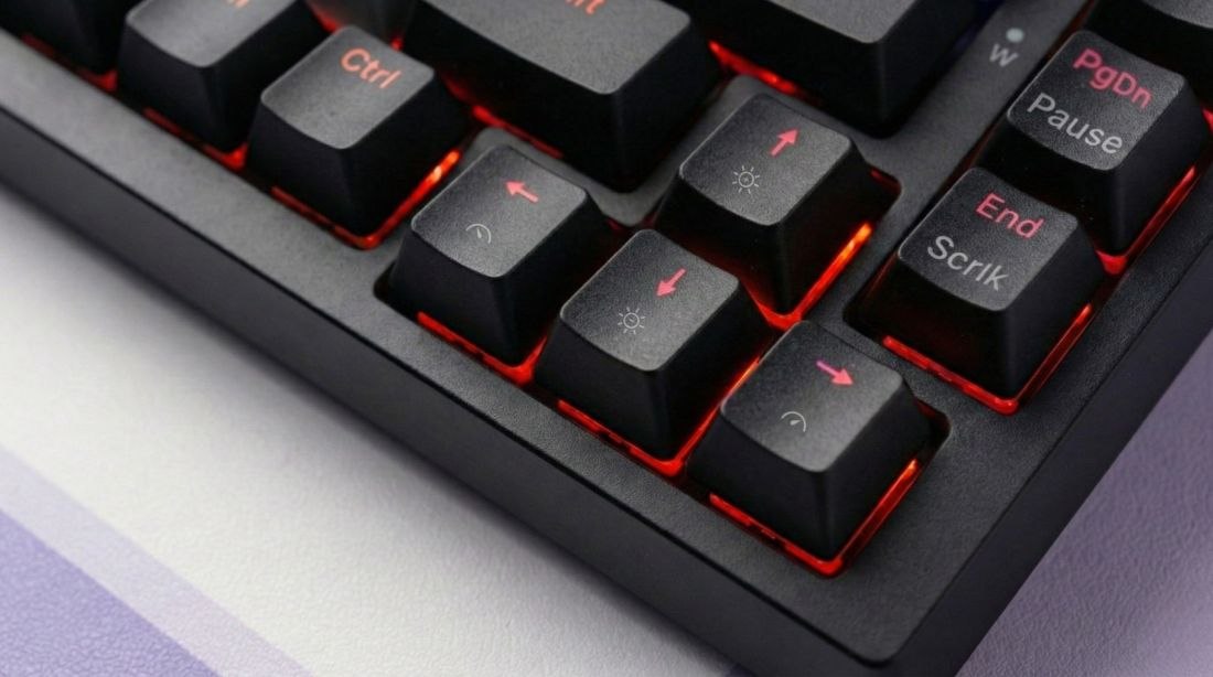 klawiatura_magnetyczna_savio_astral_switche