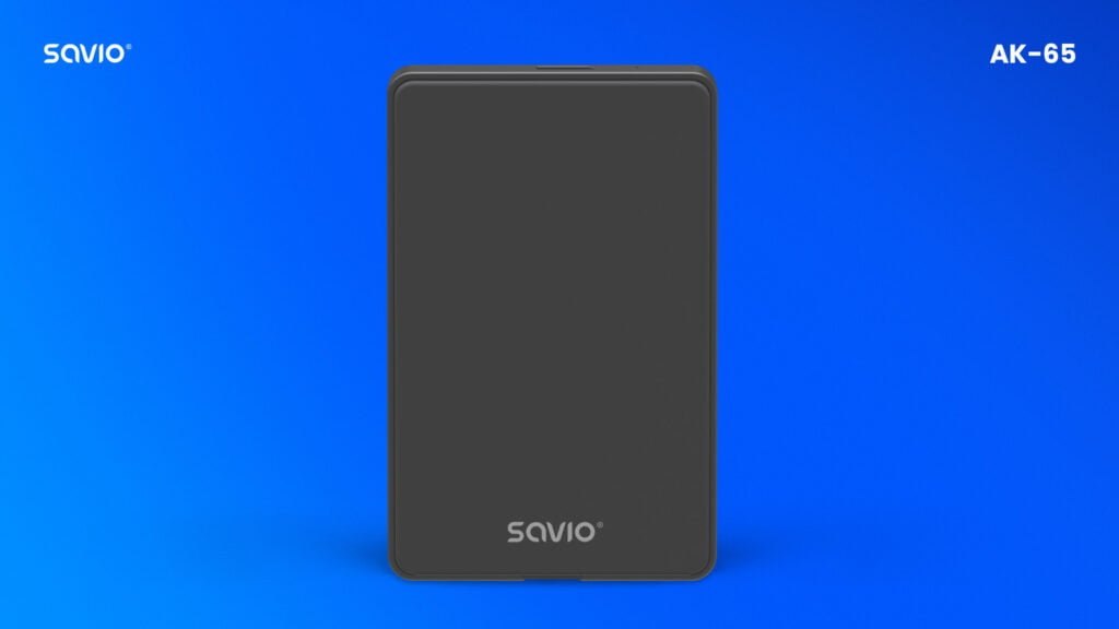 Savio-AK-65-1-obudowa-na-dysk-zewnetrzny-hdd-ssd-2,5-na-niebieskim-tle